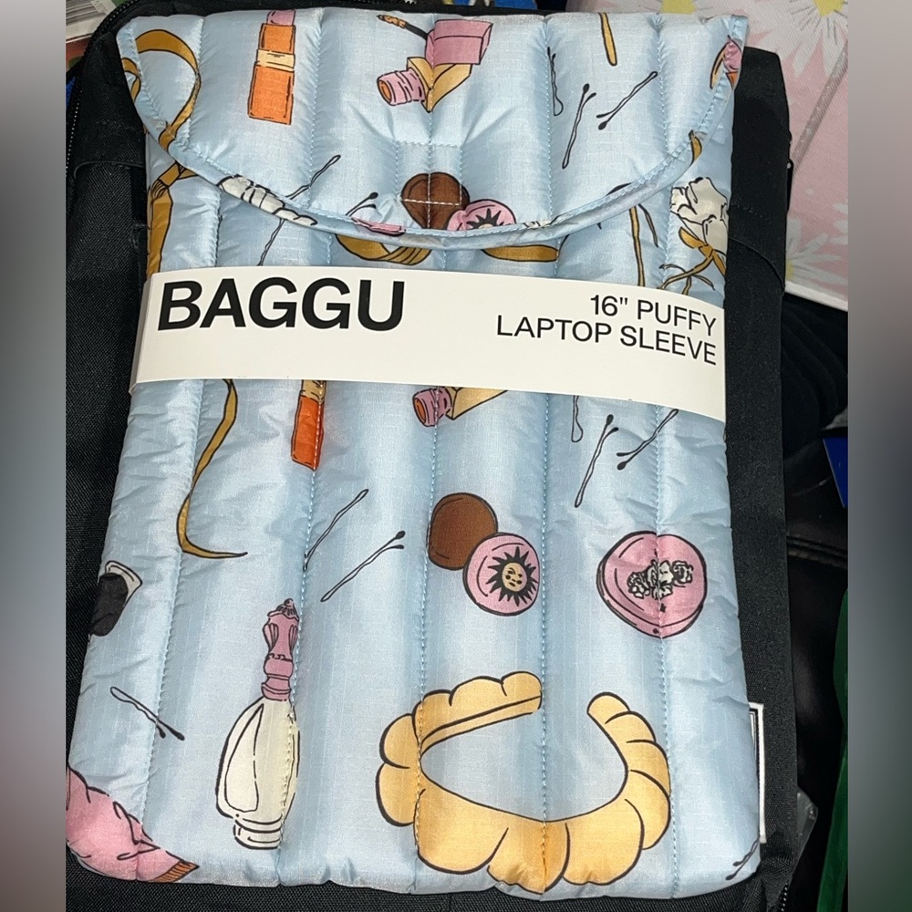 BAGGU Puffy Laptop Sleeve with Pastel Print 16” NEW NWT